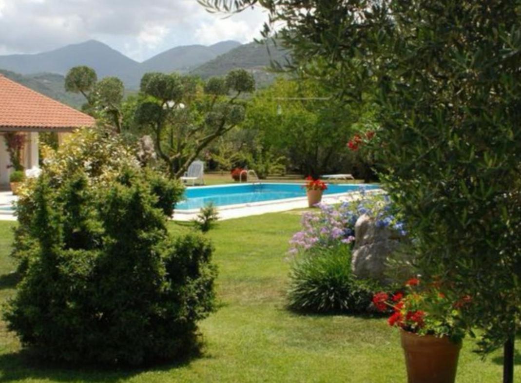 Villetta Blue Garden Sonnino Buitenkant foto